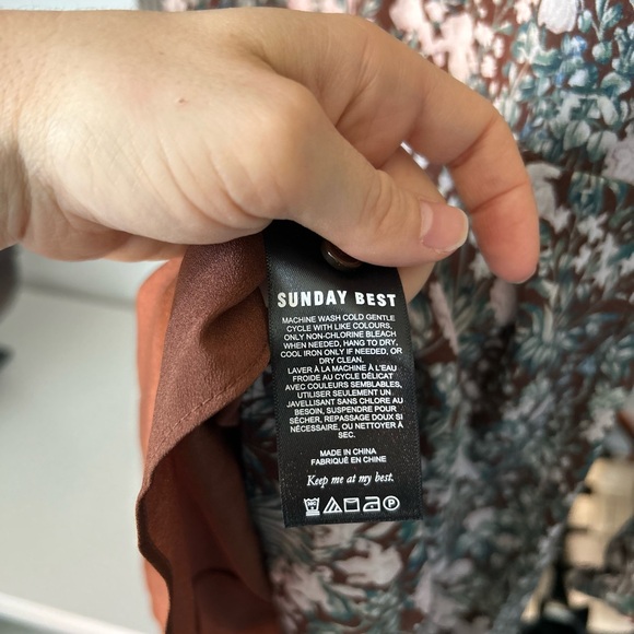 Aritzia / Sunday best / Dress / Model: Grayson - Picture 5 of 6